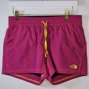 THE NORTH‎ FACE women's workout shorts